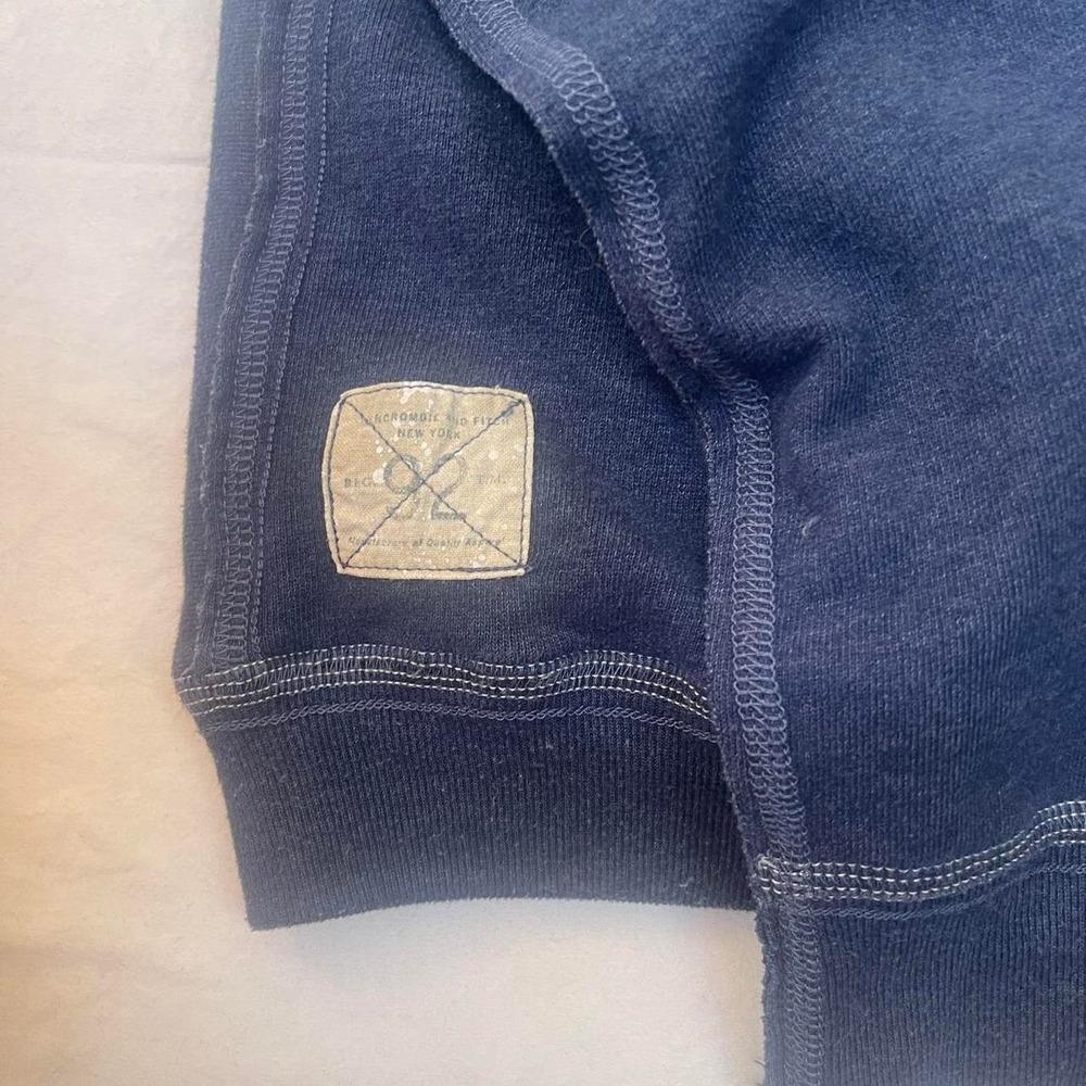 Abercrombie and fitch sweatshirt - Picture 8 of 8